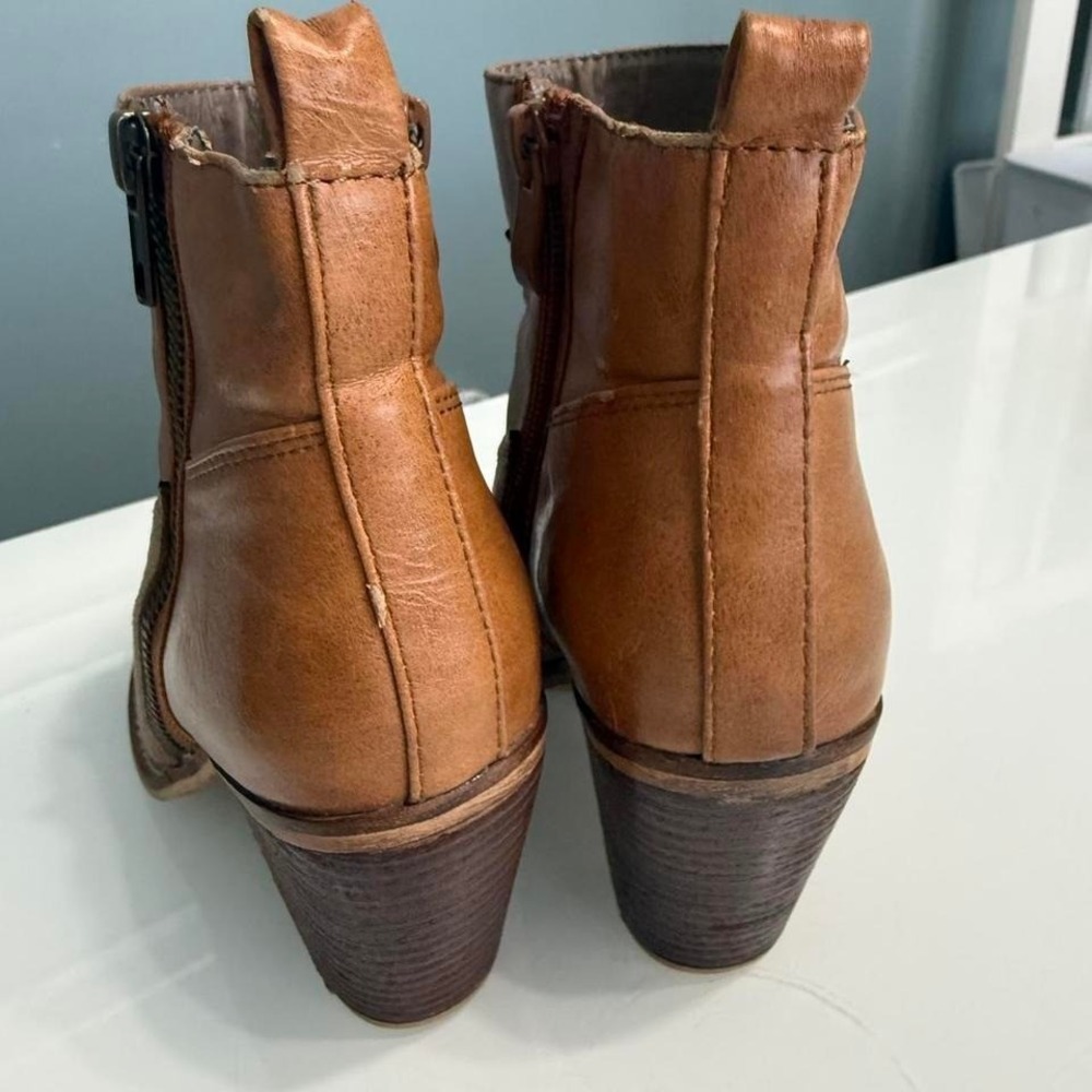 Rebels brand ankle boots‎ with a western vibe #westernboots - Picture 6 of 8